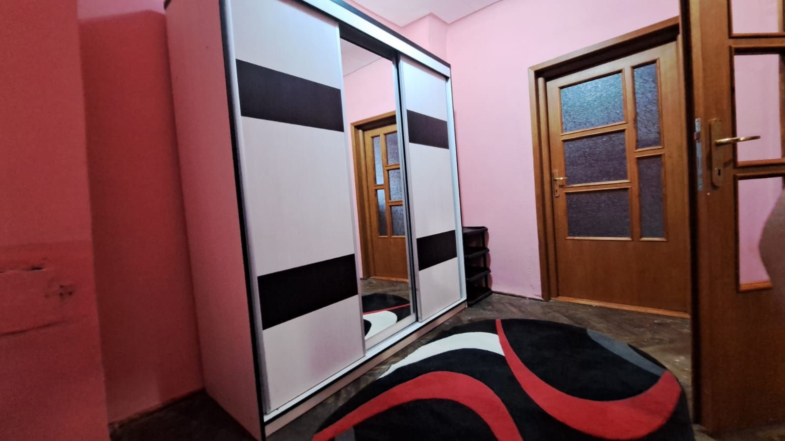 2 camere de inchiriat la CURTE