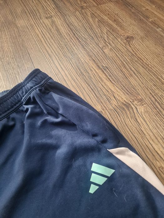 Страхотно мъжко спортно долнище ADIDAS размер S / 164см