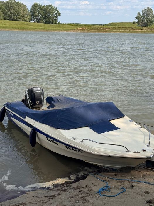 Vanda barca Glastron + motor Mercury 115 cai optimax