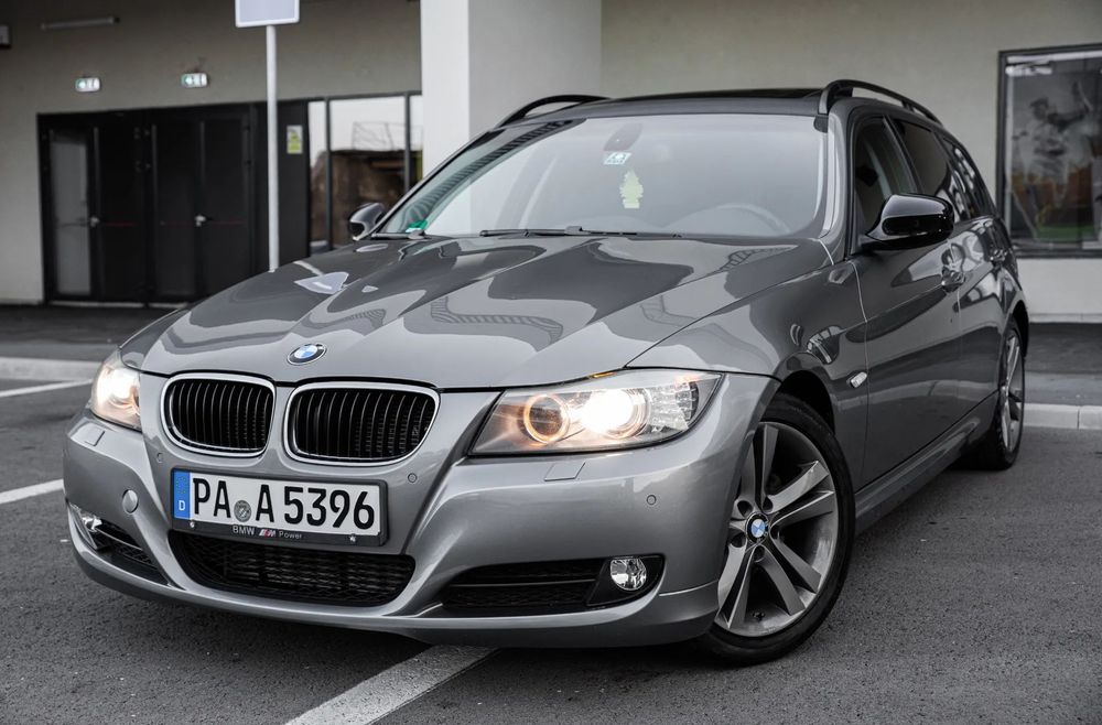 BMW Seria 3 320d Automat / Euro 5 / Panoramic / Navi / Keyless Entry/GO