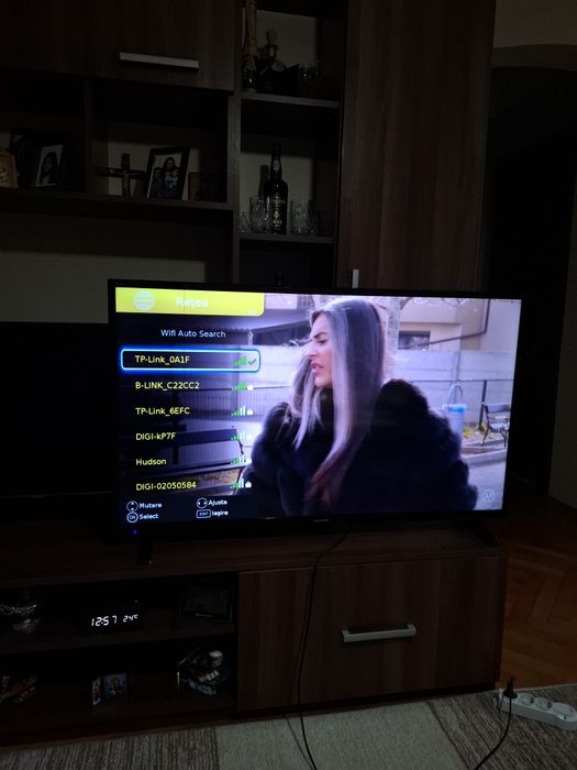 TV Sharp Smart LCD Full HD diagonala 124 cm(49 inch)