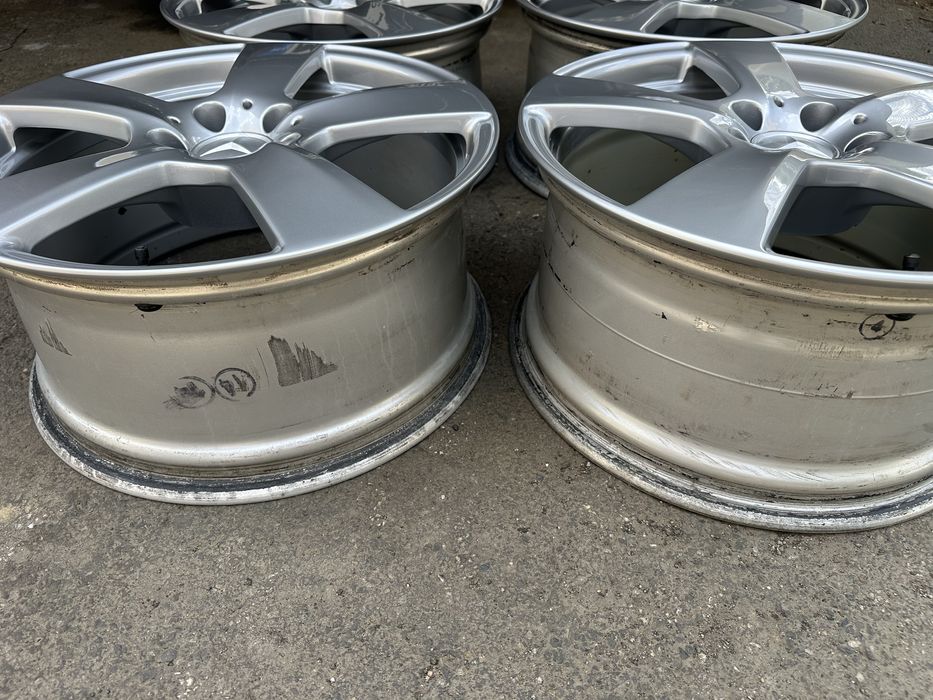 Jante originale mercedes-Benz w212 r18 in doua dimensiuni