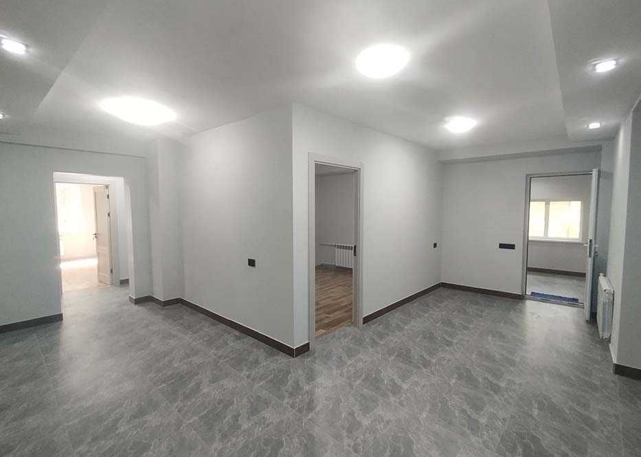 Сдаётся в аренду под офис на 1-м этаже, Алайский рынок, площ. 150 кв.м