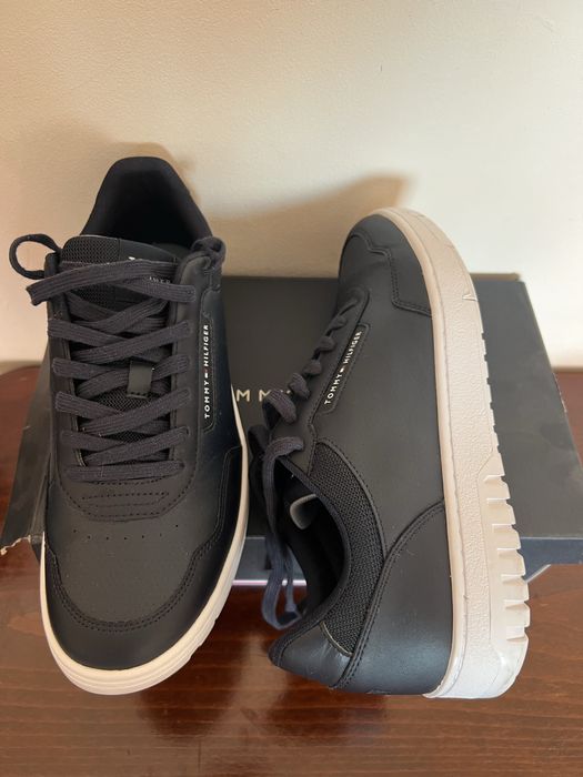 Adidasi Tommy Hilfiger - Noi