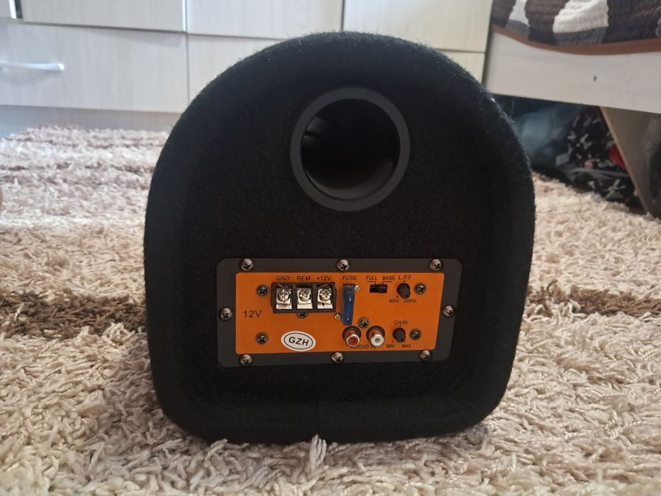 Продам саббуфер в отличном состоянии