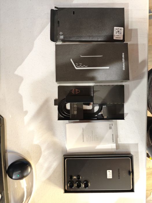 Samsung Galaxy S25 Ultra 12GB RAM 512 GB Memorie