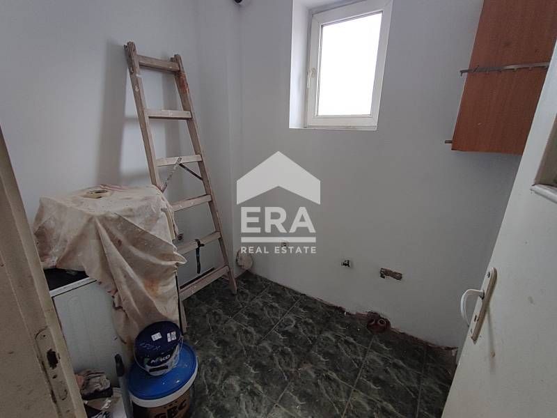 Продава се Двустаен апартамент в Варна, Аспарухово - 40 кв.м за 2073 €/кв.м - Снимка #4