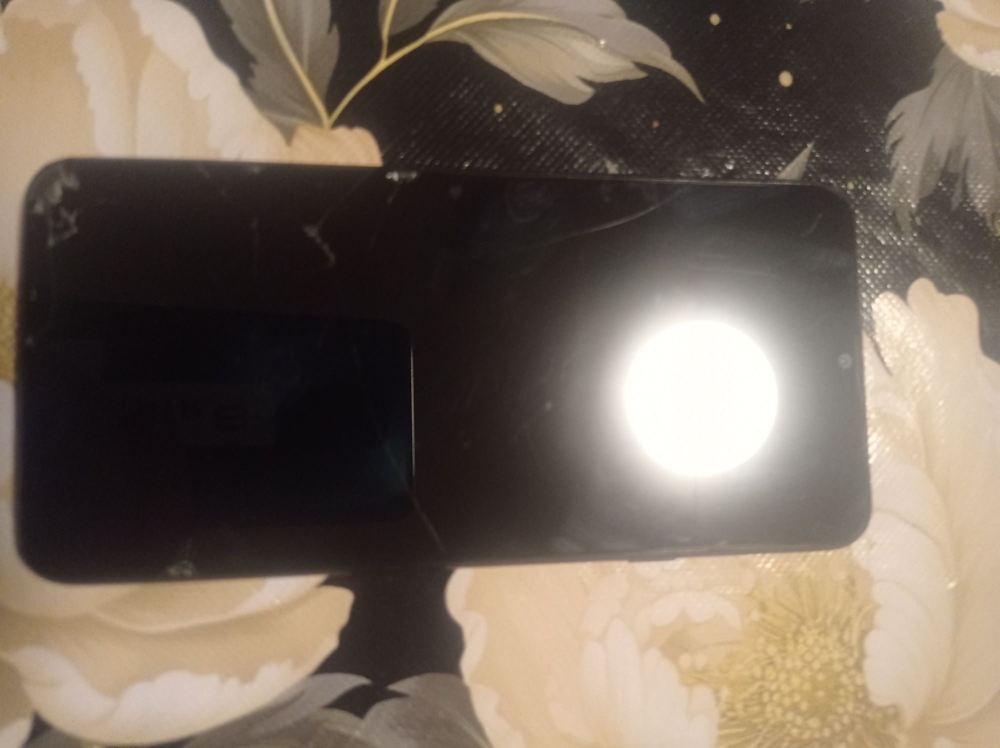 Samsung  A 20 S 32 gb xotira