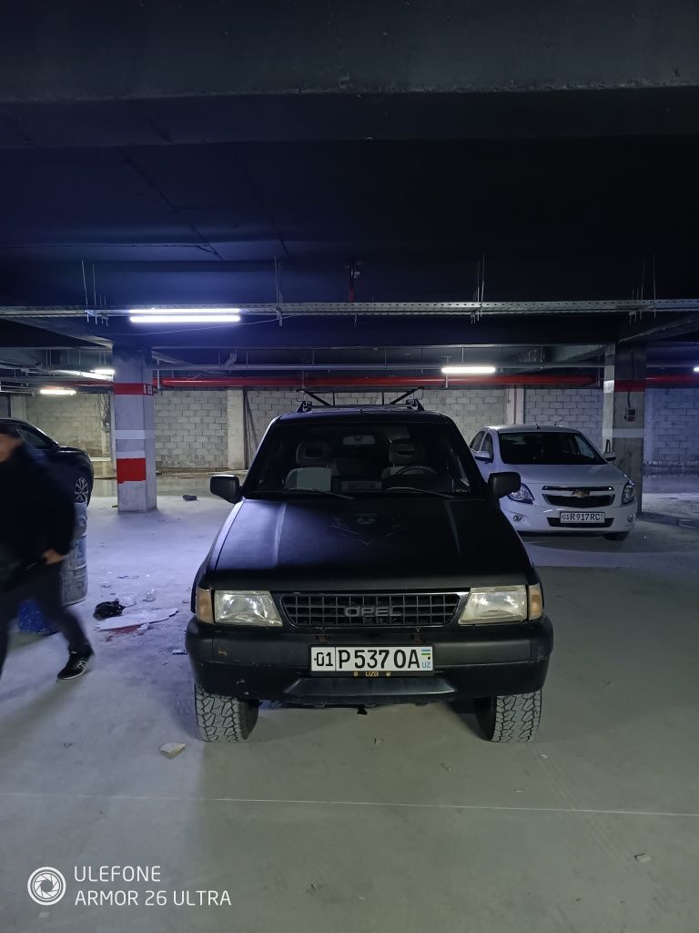 Опель фронтера А (СРОЧНО!!)