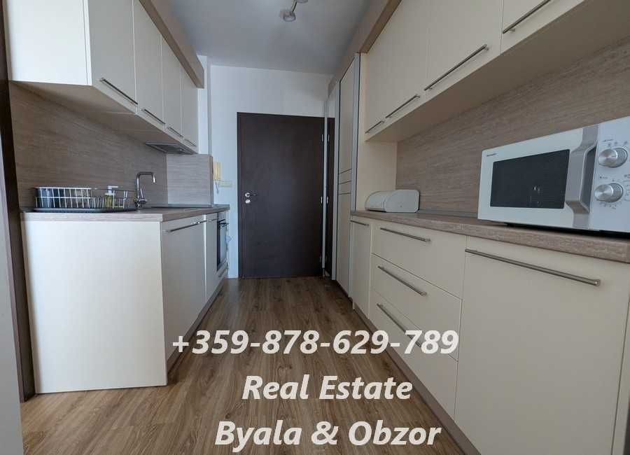 Добре обзаведен двустаен апартамент в гр.Обзор