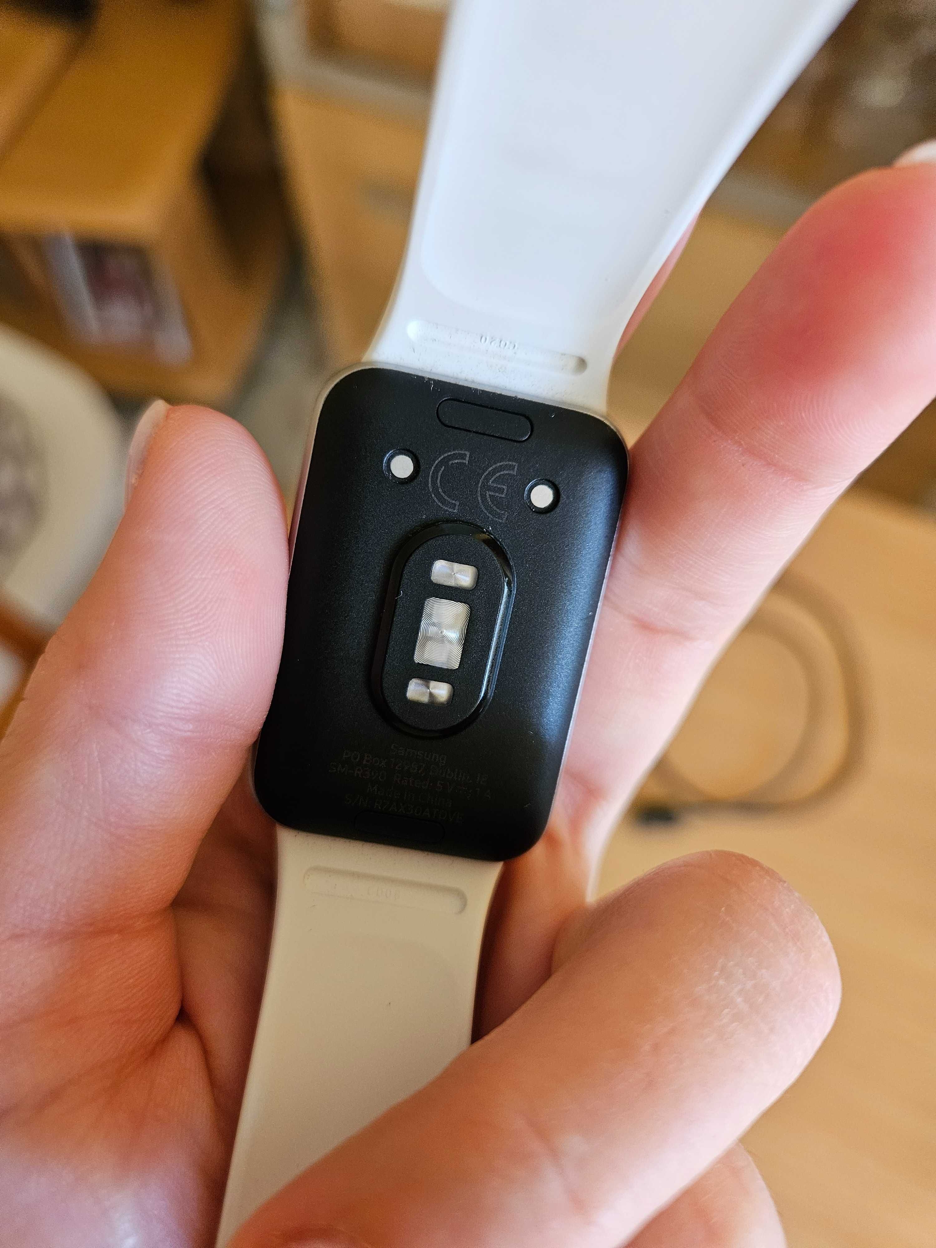 Смартчасовник Samsung Galaxy fit 3