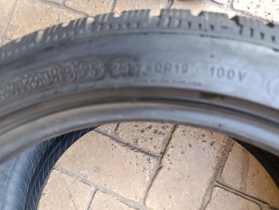 Зимни гуми Michelin 255/40/19
