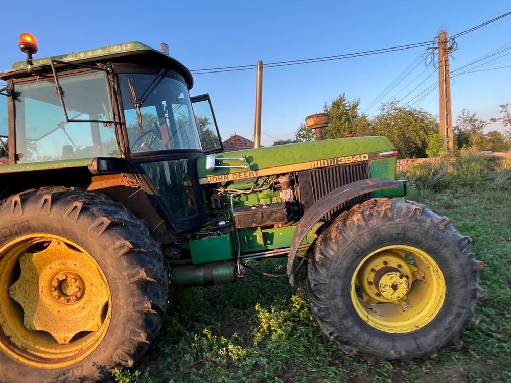 Tractor John  Deere  3640 2140