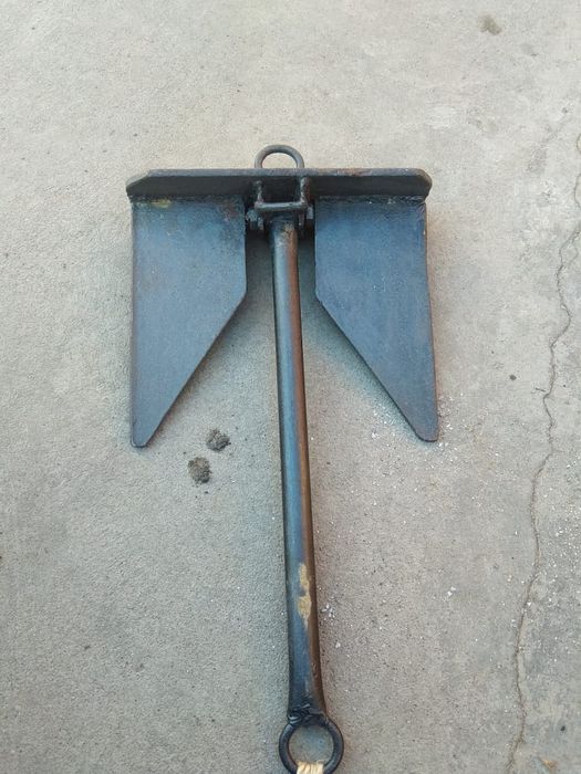 Продам Якорь новый