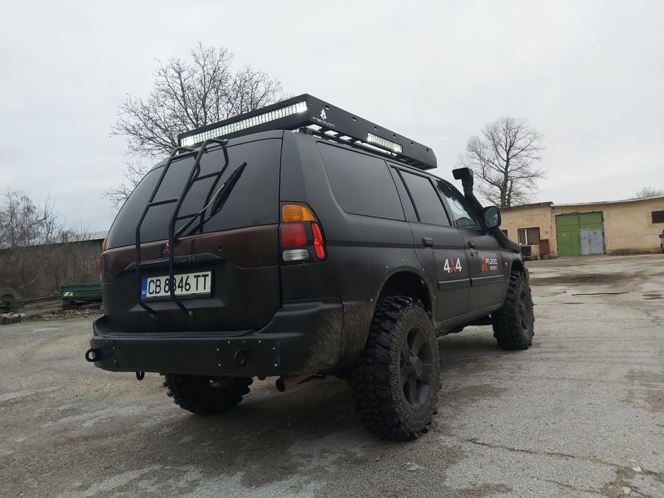 Митцубиши Паджеро Монтеро  3.0 бензин,автомат 2001 година