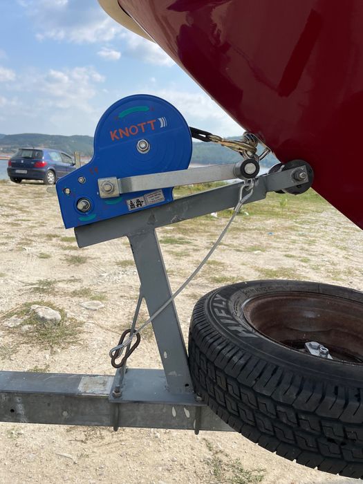 Продавам лодка Krüger