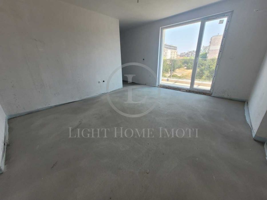 Продава се Тристаен апартамент в Пловдив, Кючук Париж - 134 кв.м за 1340 €/кв.м - Снимка #2