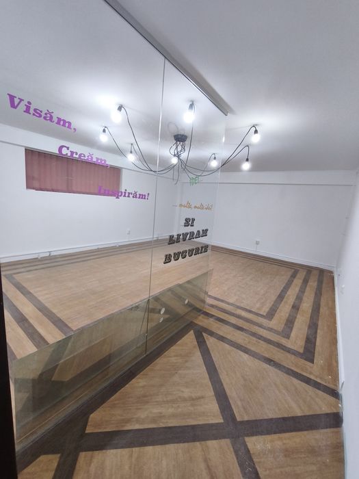 Spatiu comercial de închiriat