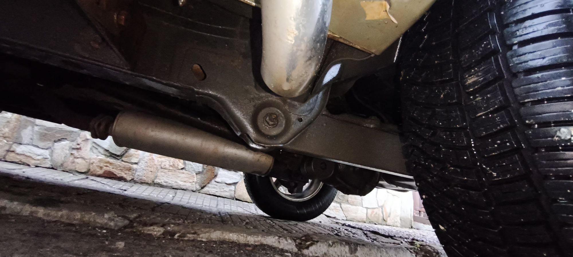 Jeep Cherokee KJ Renegade 2004 3.7.