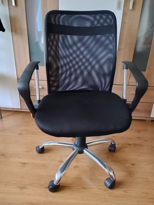 Scaun rotativ de birou