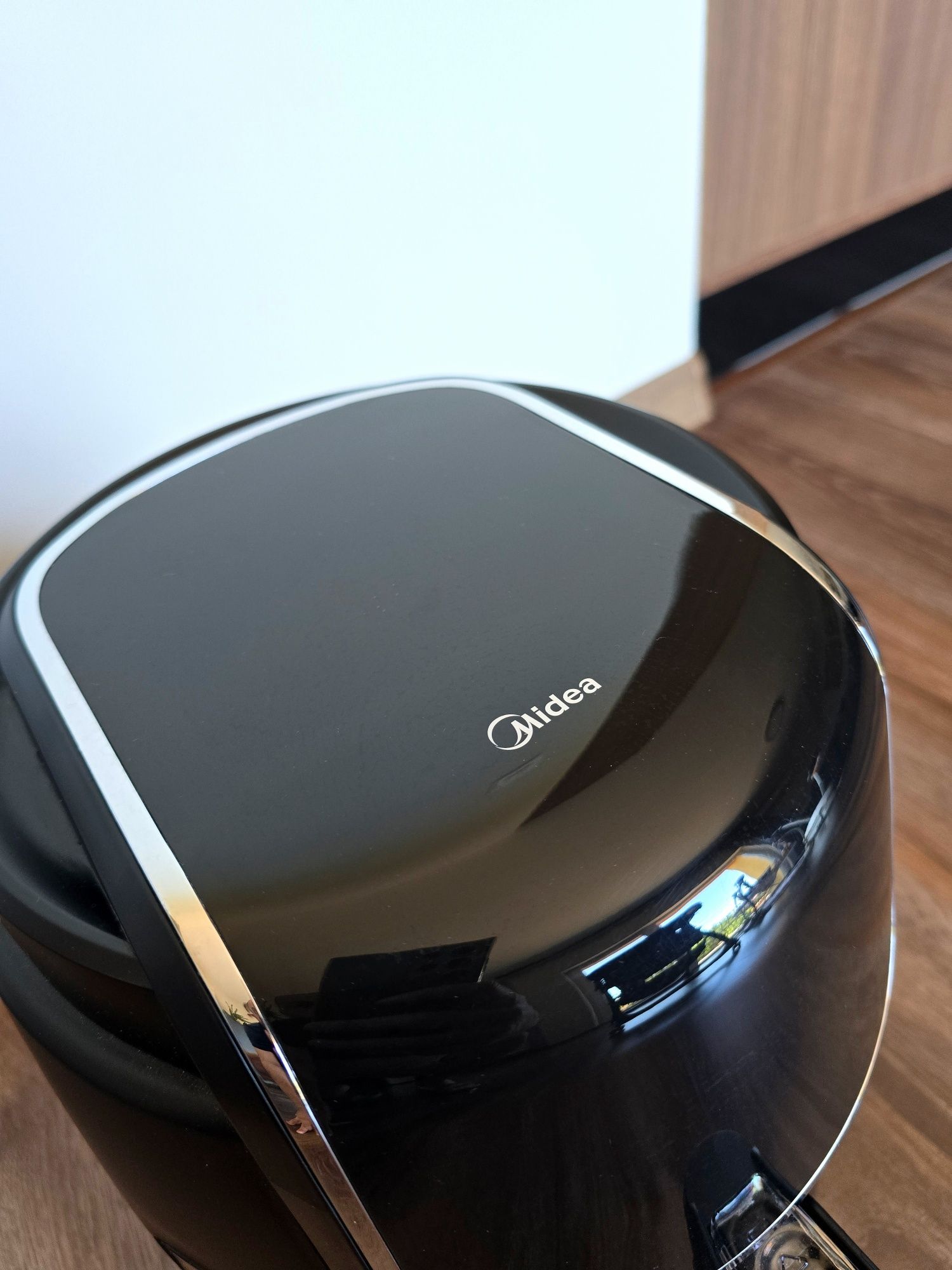 Фритюрник с горещ въздух Midea еър фрайър