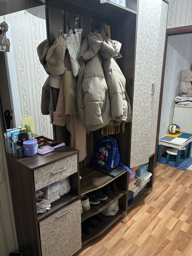 Шкаф для прихожую