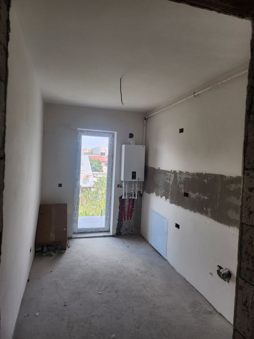 Gars  decomandata 38m, tripan ,incalzire pardoseala,stradal GIURGIULUI