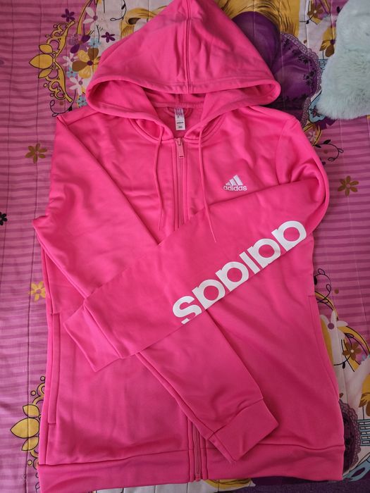 Спортен екип Adidas,размер М