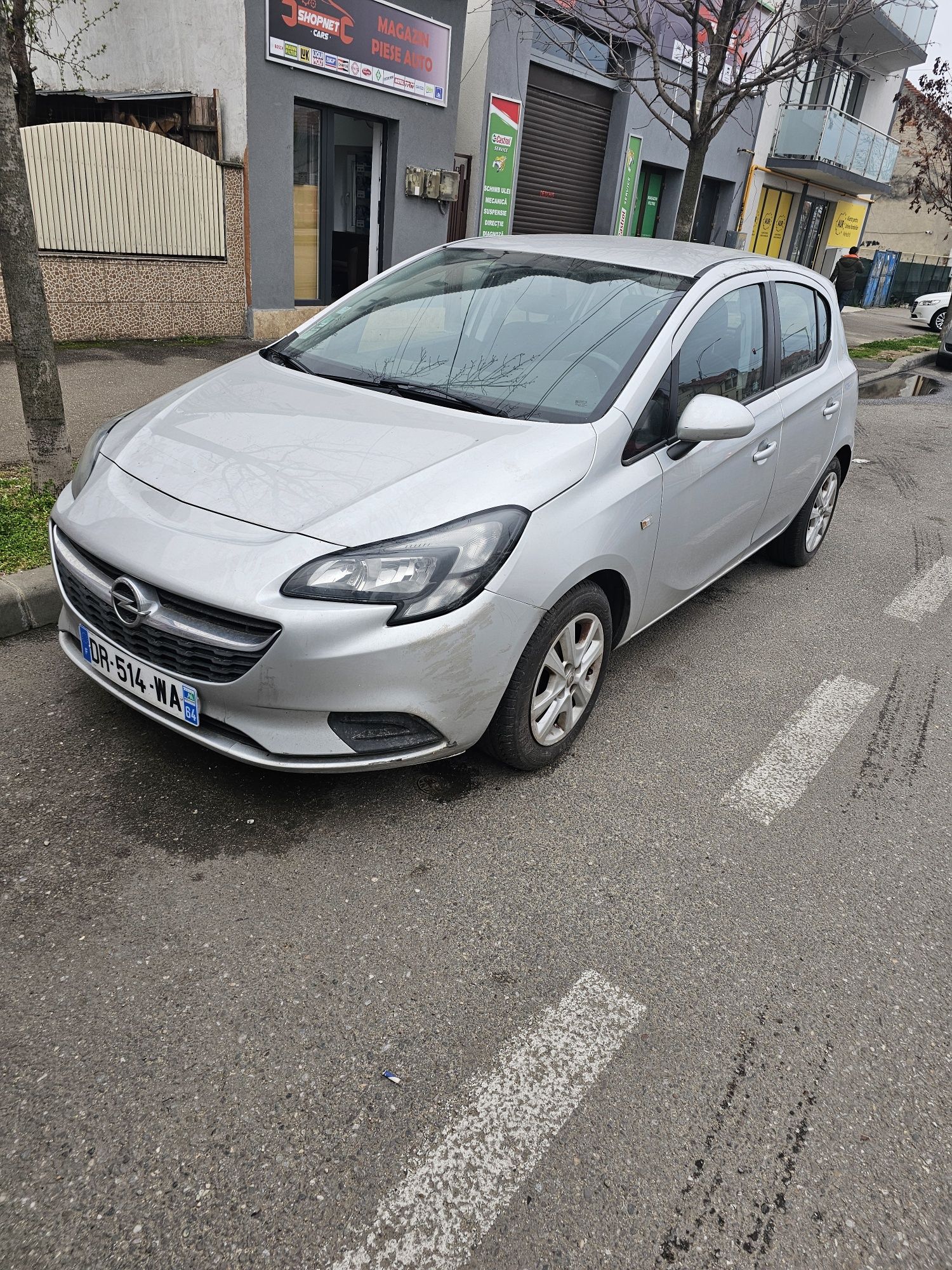Vând Opel Corsa E