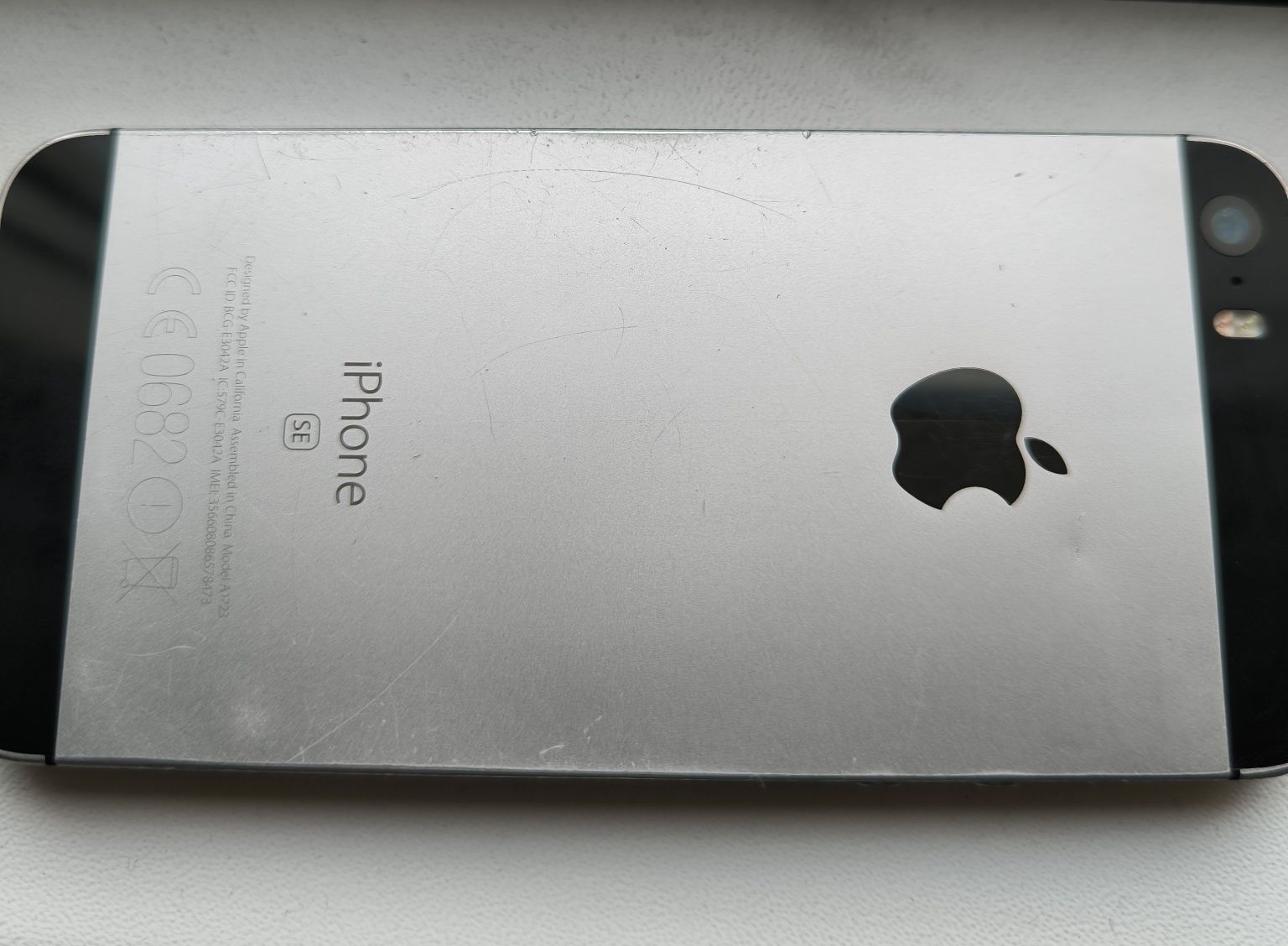 iPhone SE , 32Gb
