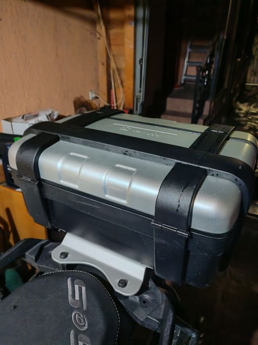 Givi Kappa trk33 top case moto Monokey