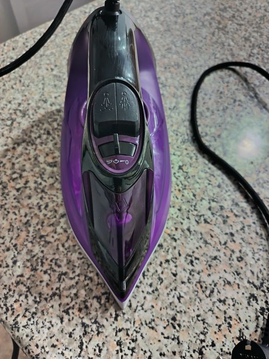 Mașina de călcat Rosberg