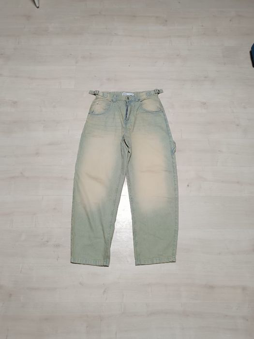 Оригинальные джинсы Bershka
