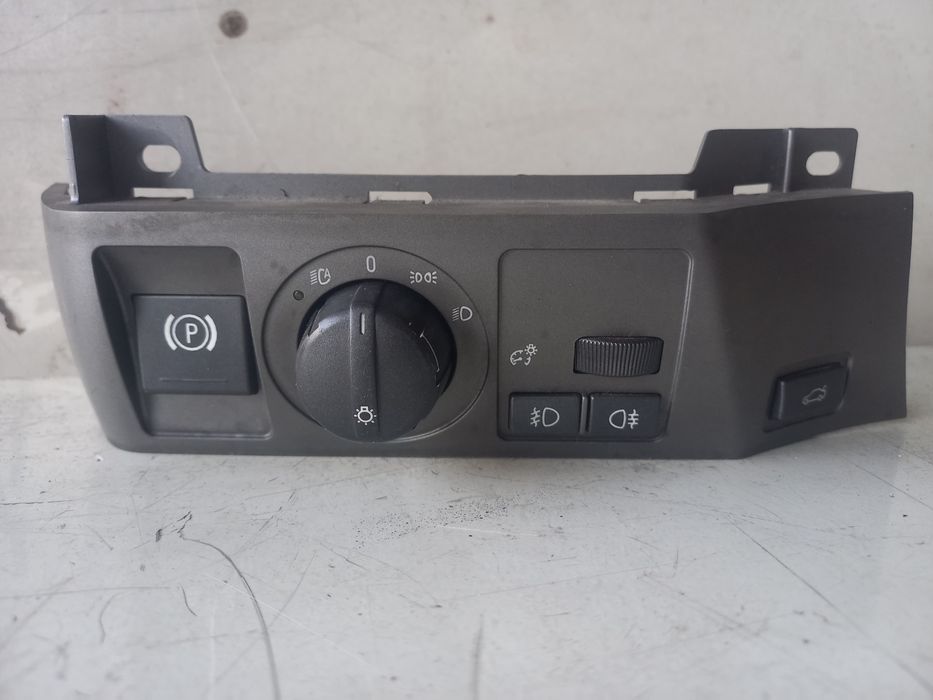 Бутон за фарове BMW E65