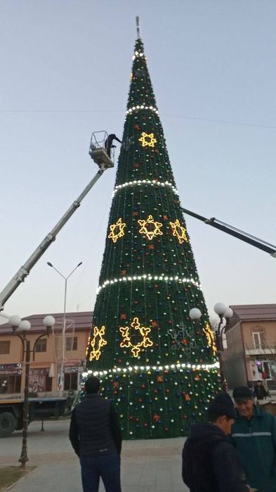 Янги йил арчасини Тез ва сифатли Ясаб безатиб берамиз