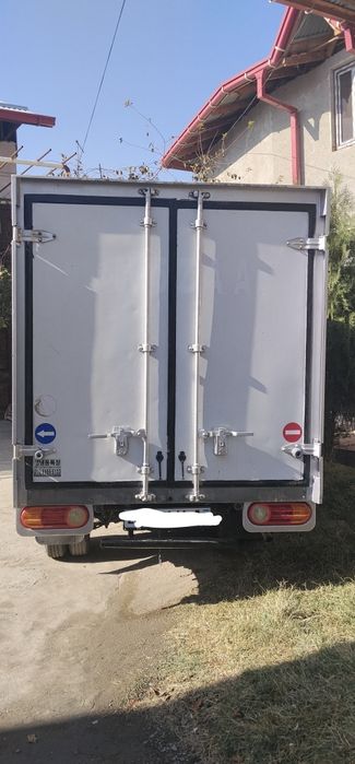 Рефрежатор бутика с холодильником