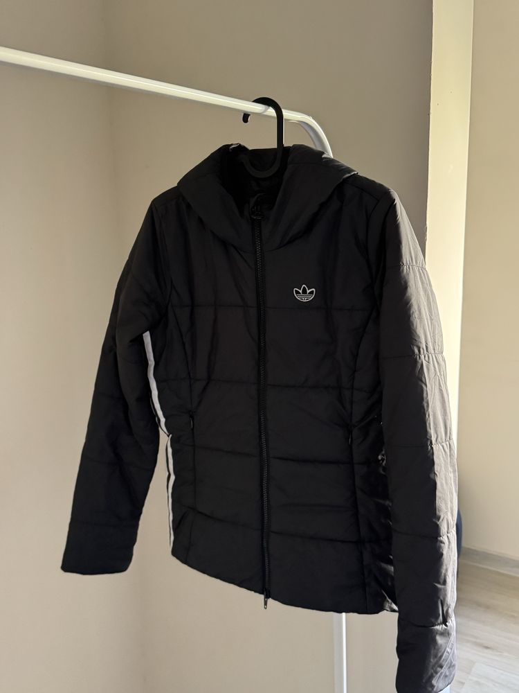 Дамско спортно яке Adidas