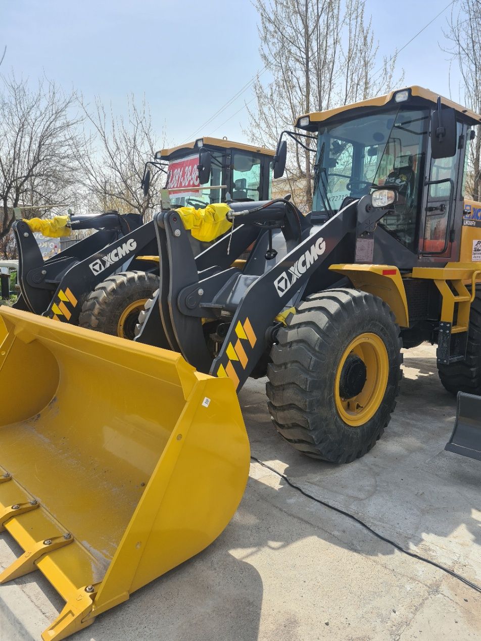 XCMG Lw300fn 1.8куб в Ташкенте