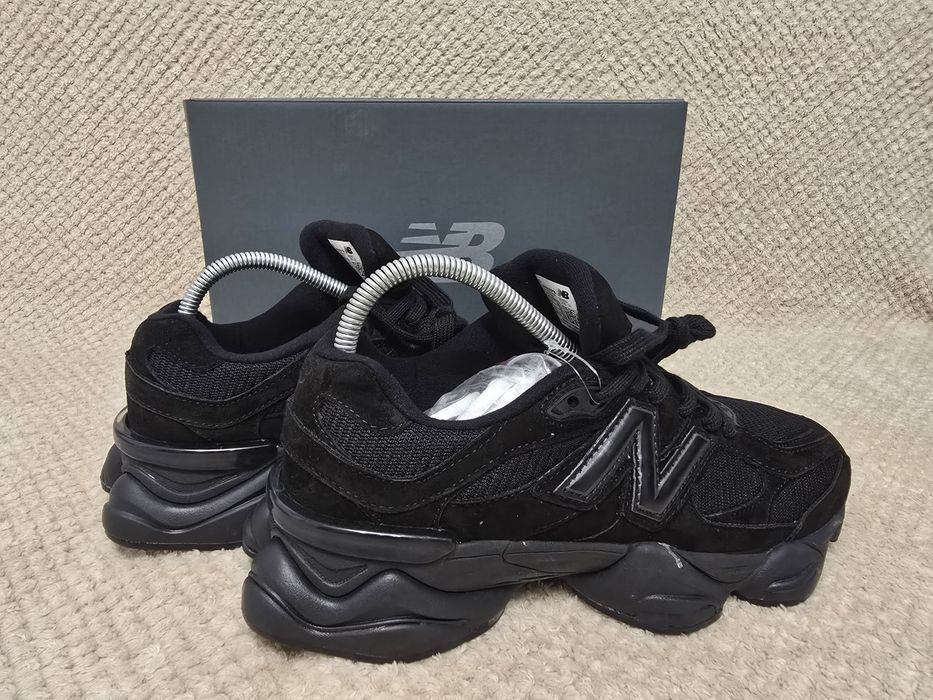 New balance 9060 nr 40 42 ,43 44  preț 350 lei