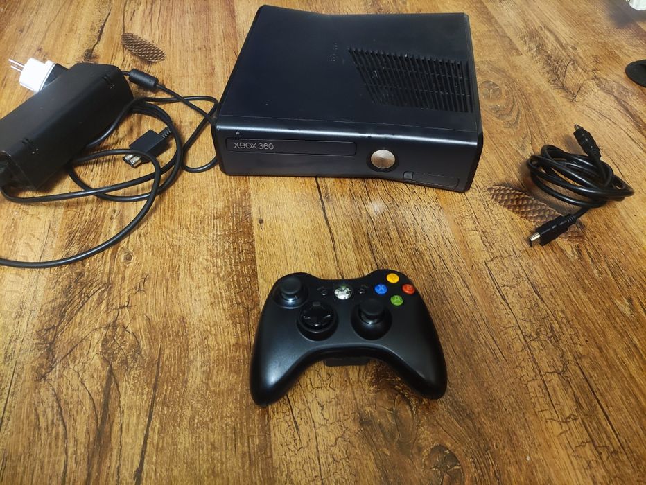 Xbox 360 Slim – Curățare Profesională + Pastă Termică Nouă- Impecabil