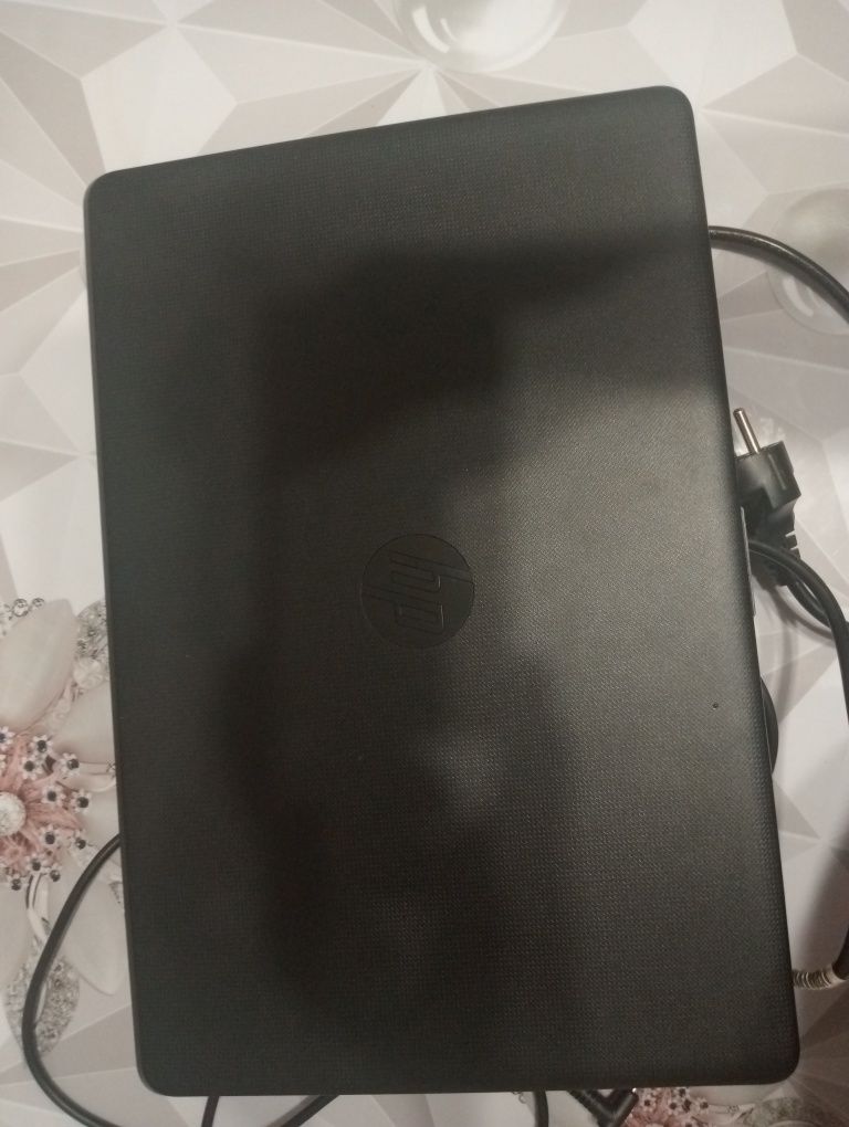 Ноутбук HP laptop