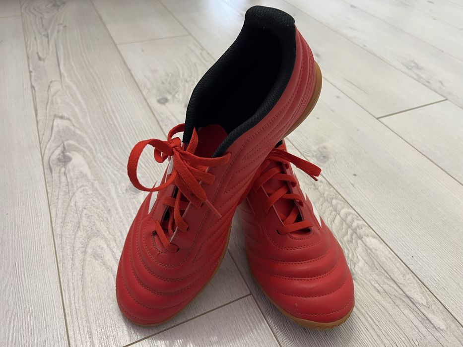 Футболни обувки ADIDAS COPA за зала 42 2/3
