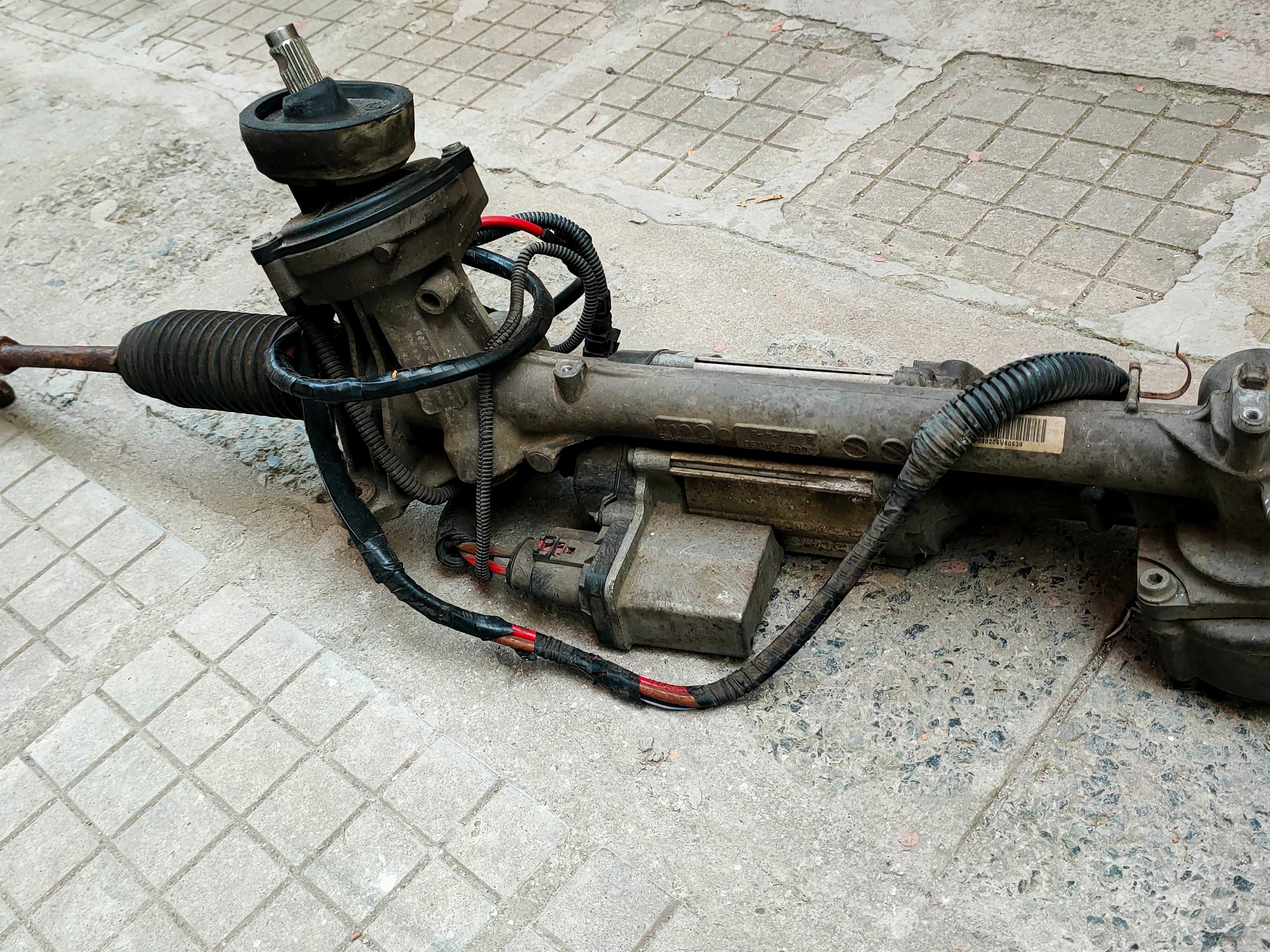 Електрическа рейка окомплектована Power steering rack за Audi  VW