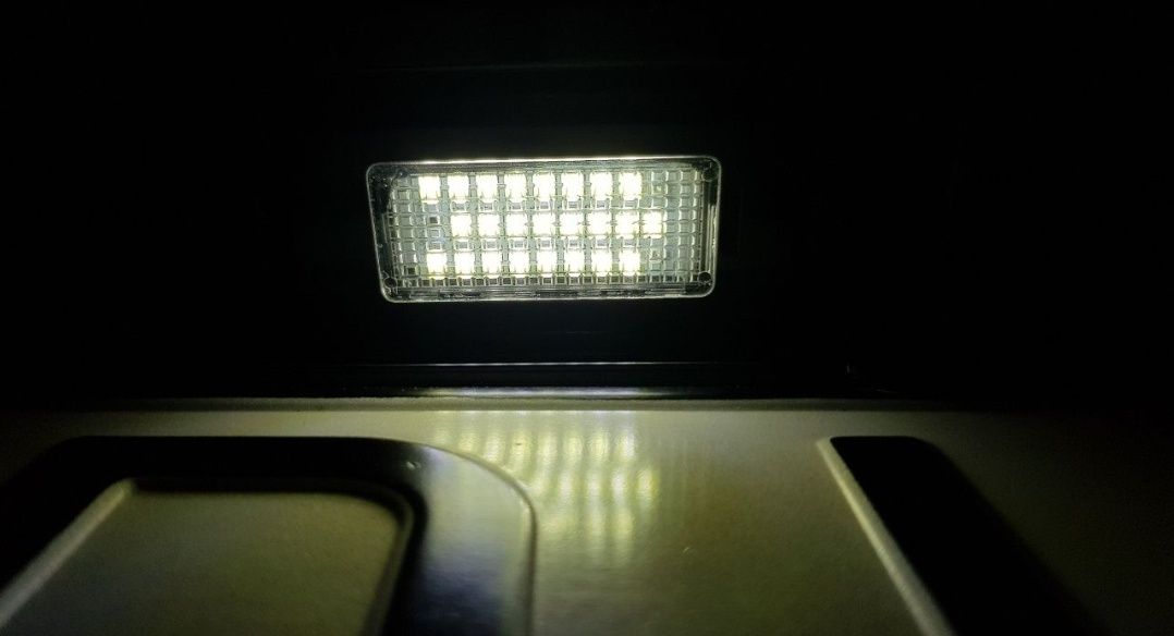 Bec Becuri lampi LED numar leduri Audi A1 A3 A4 A5 A6 A7 Q5 TT