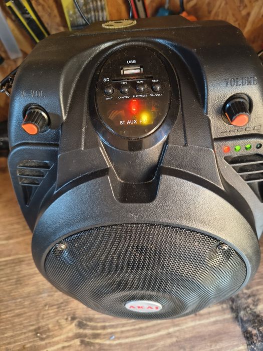 Boxă Akai perfect funcționala