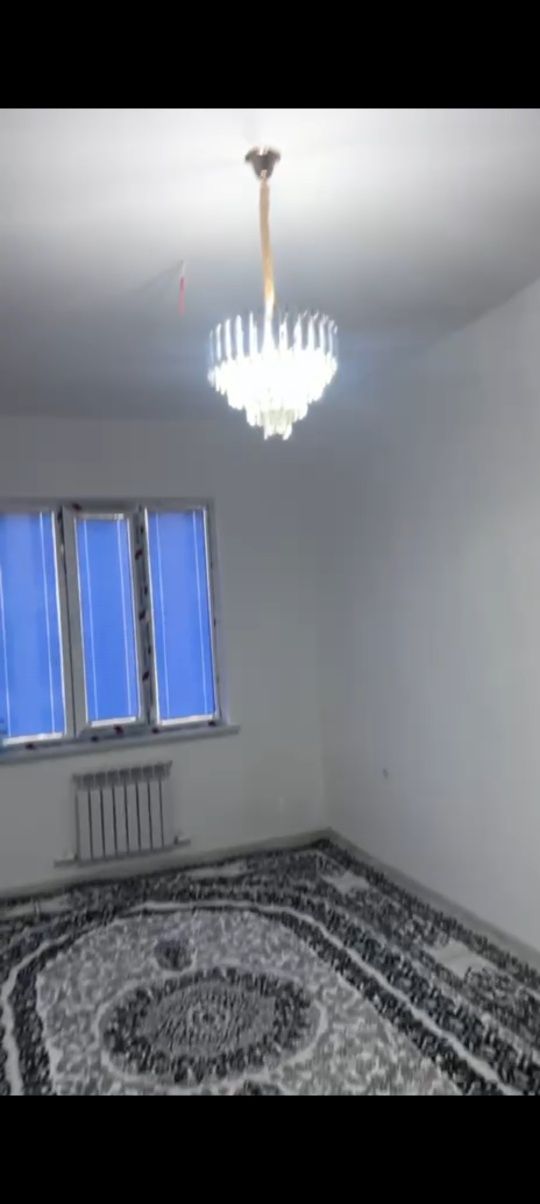 Yangi darxonda 2 xonali yangi uy, mebel va gilamlari yangi