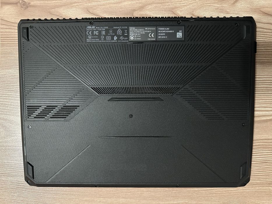 Asus TUF Gaming FX505 - Ryzen5, GTX1050, 16GB RAM, SSD480 - Impecabil