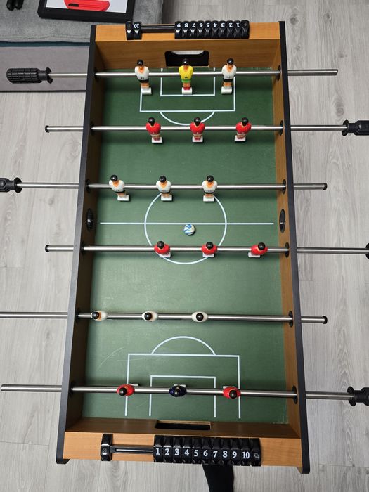 Masa de joc 4 in 1 : fotbal de masa, biliard , hockey si ping pong