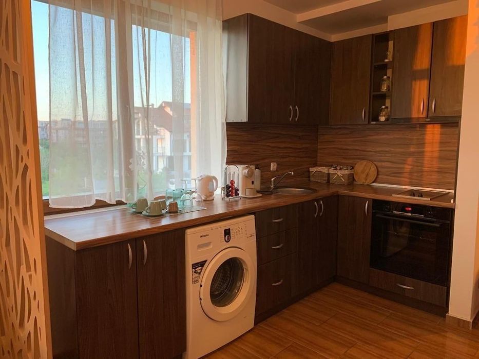 Продава се Едностаен апартамент в Бургас, Сарафово - 47 кв.м за 1745 €/кв.м - Снимка #2