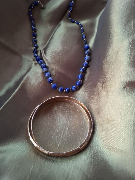 Set colier lapis lazuli lungime  45 cm și brățări Bambus placate